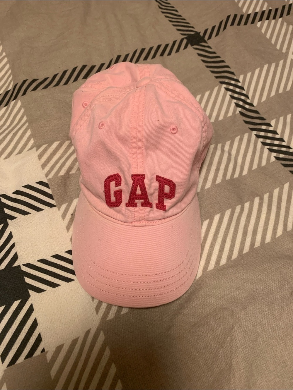 GAP Women's Two-Tone Pink Log Dad Hat Baseball Cap with leather strap - Size M/L
